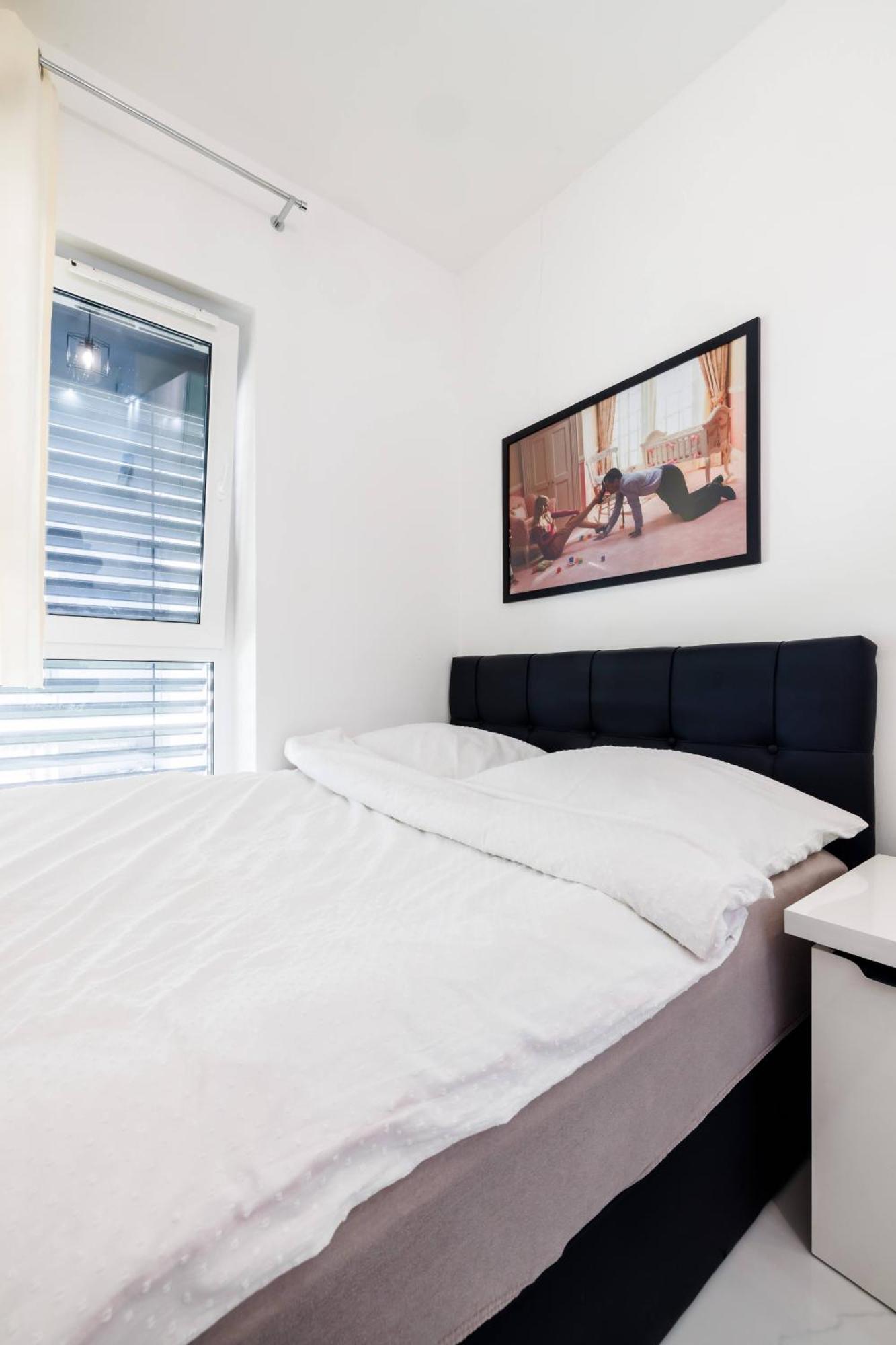 Luxury Apartment With Spa Bath- City Centre, Free Parking Rzeszów Buitenkant foto