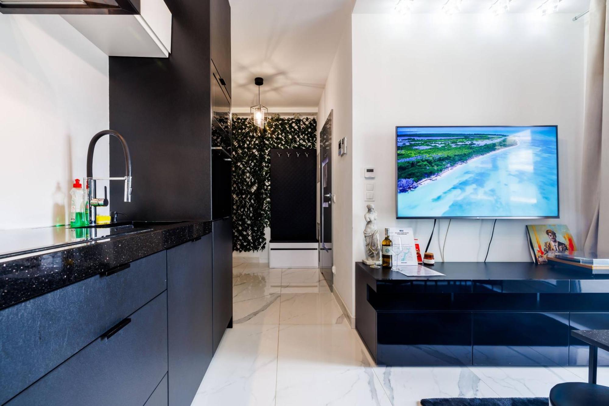 Luxury Apartment With Spa Bath- City Centre, Free Parking Rzeszów Buitenkant foto